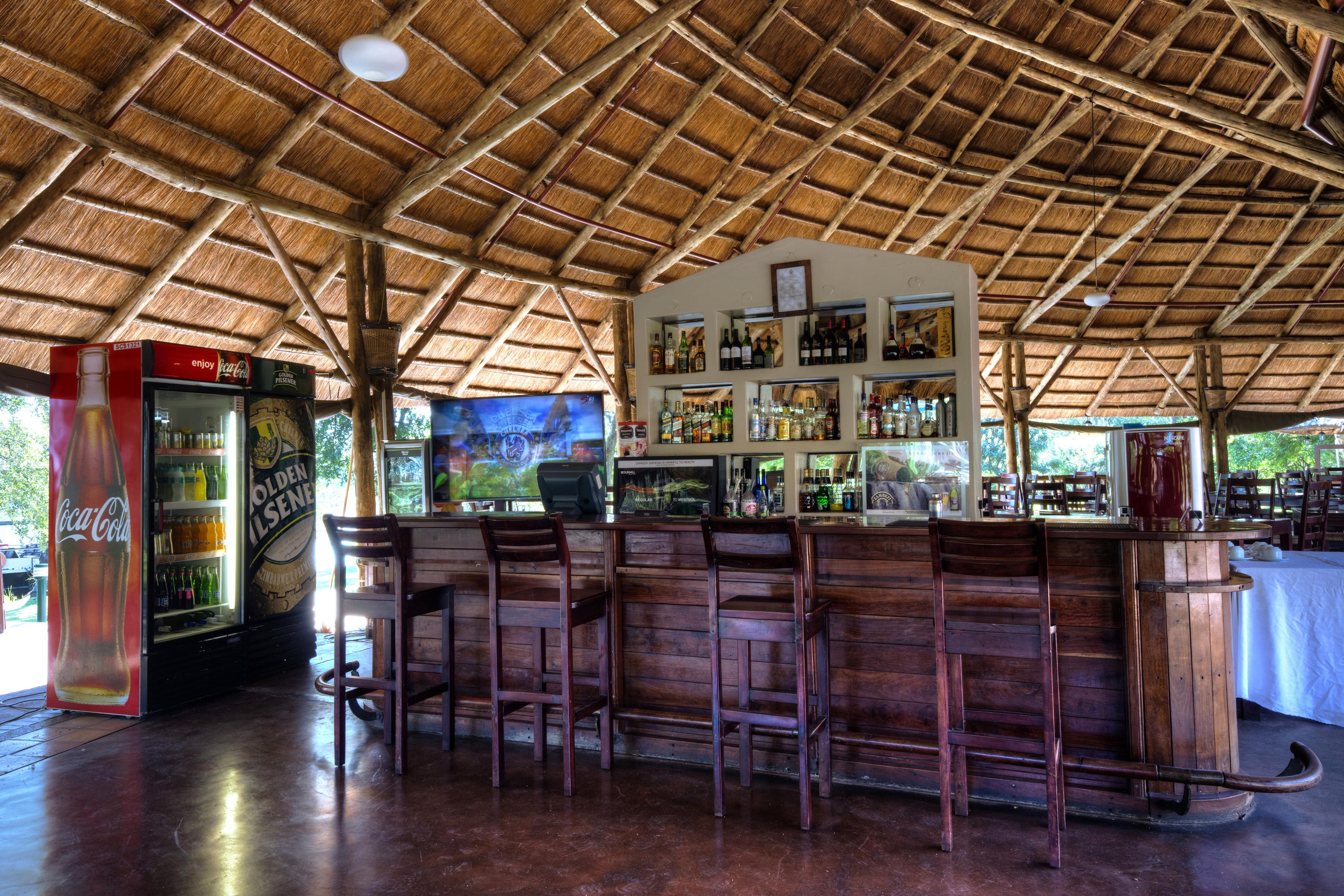 Azambezi River Hotel 4*