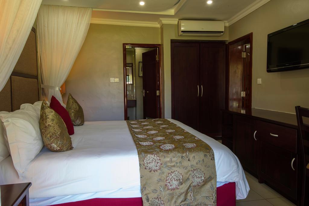 Azambezi River 4*