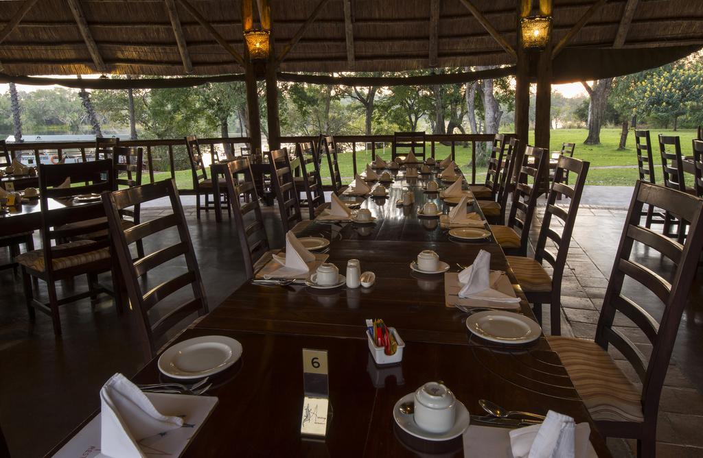 Hotel Azambezi River